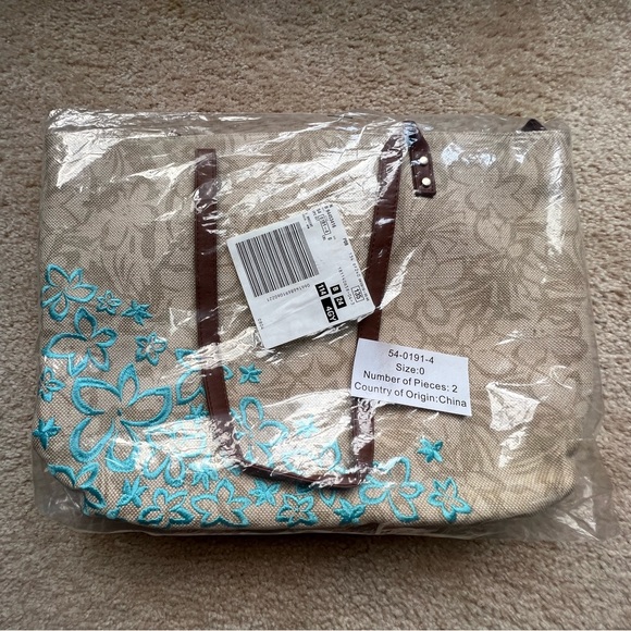 Woman Within Tote and Purse Set - Picture 8 of 9